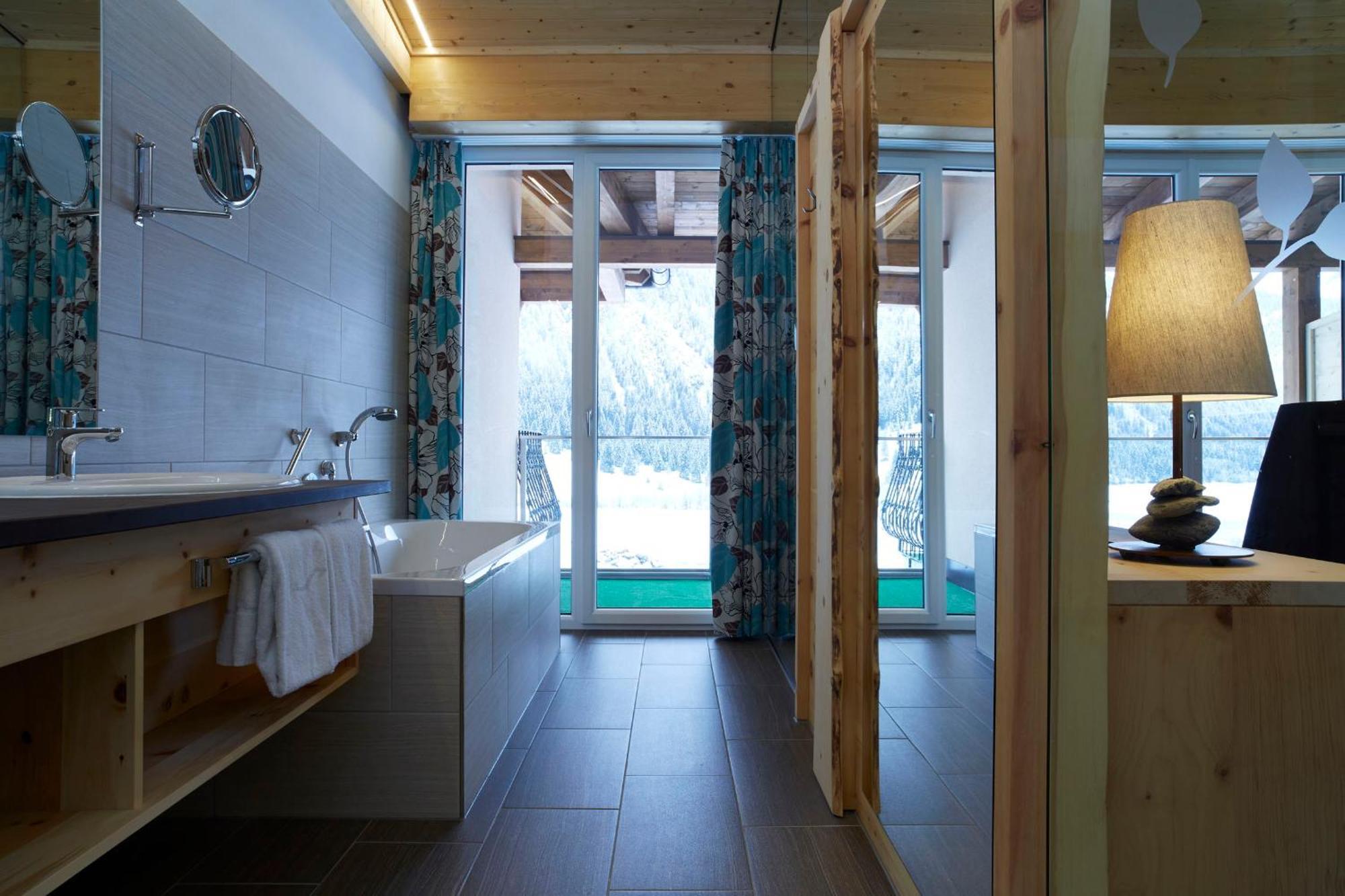 Romantik Resort & Spa Der Laterndl Hof Haldensee Extérieur photo