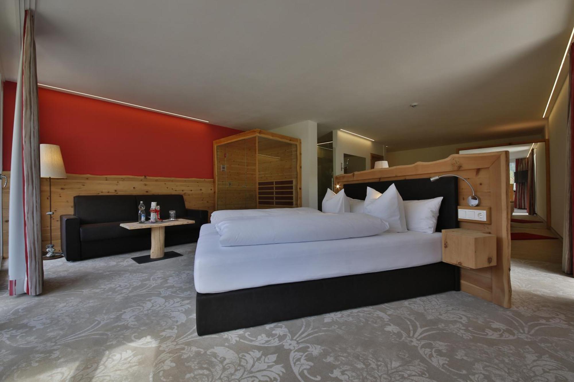 Romantik Resort & Spa Der Laterndl Hof Haldensee Chambre photo